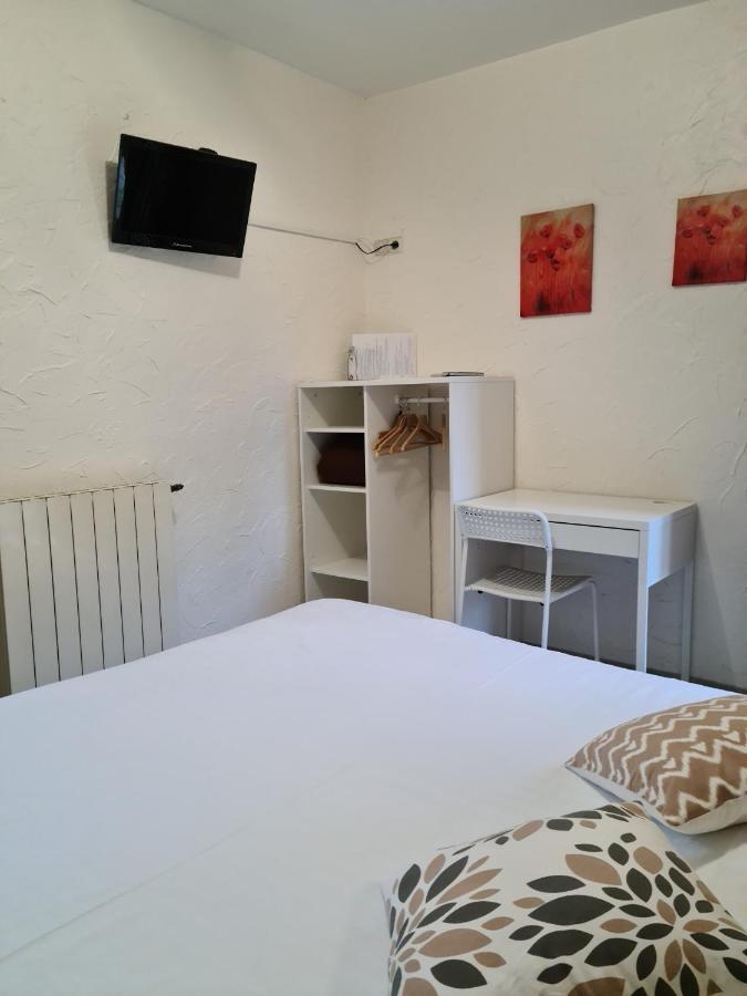 Hotel La Folie 2*