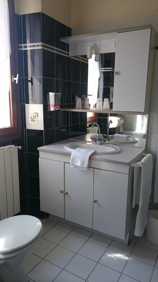 Hotel La Folie 2*